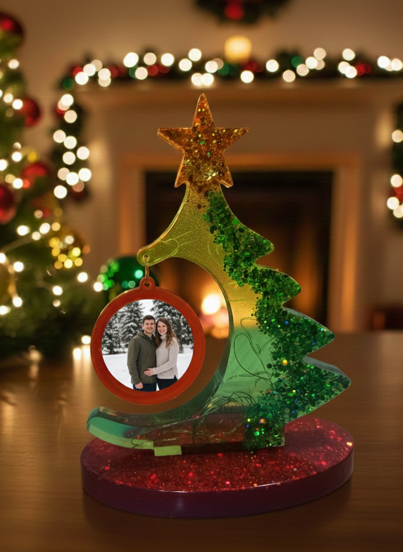 ÁRBOL DE NAVIDAD EN RESINA PERSONALIZADO